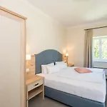 Hotel Inselhotel Faakersee 4*