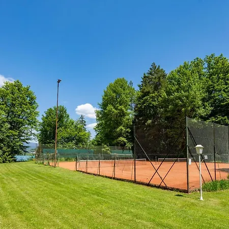 Inselhotel Faakersee 4*