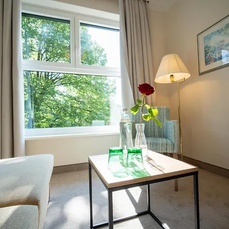 Inselhotel Faakersee מלון 4*