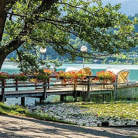Hotel Inselhotel Faakersee 4*