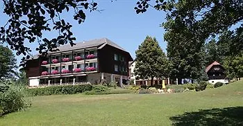 Inselhotel Faakersee