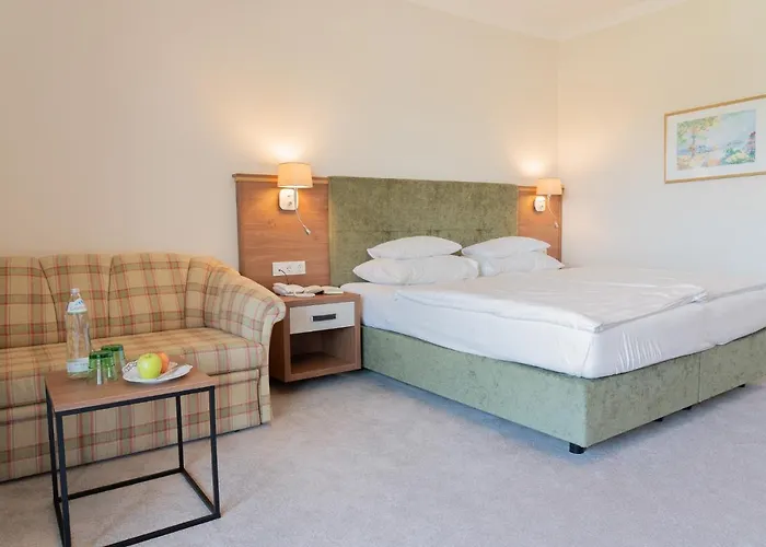 Inselhotel Faakersee 4* פאק אם סי