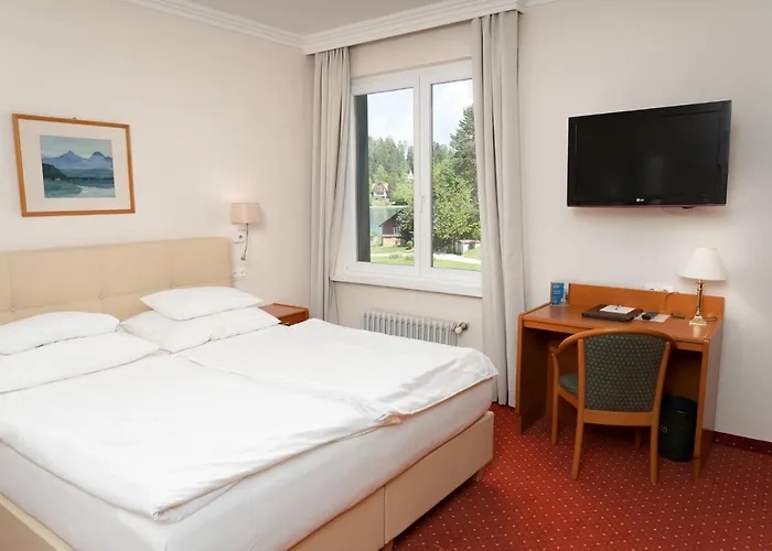 Inselhotel Faakersee Hotel