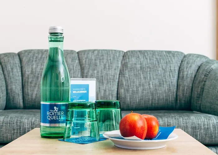 מלון Inselhotel Faakersee 4*