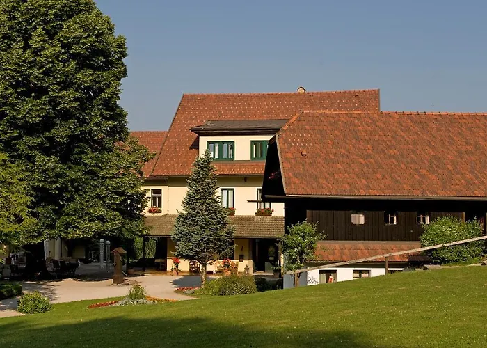 Inselhotel Faakersee פאק אם סי