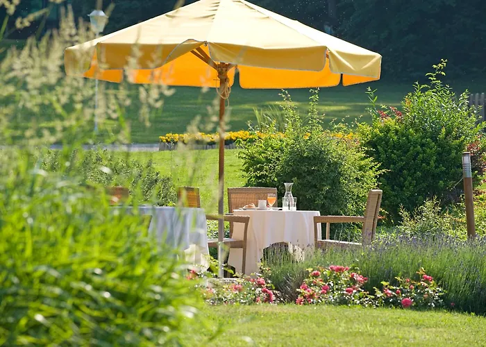 Inselhotel Faakersee Hotel Faak am See